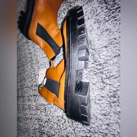 ZARA Tan Leather Ankle Boots - Picture 9 of 10